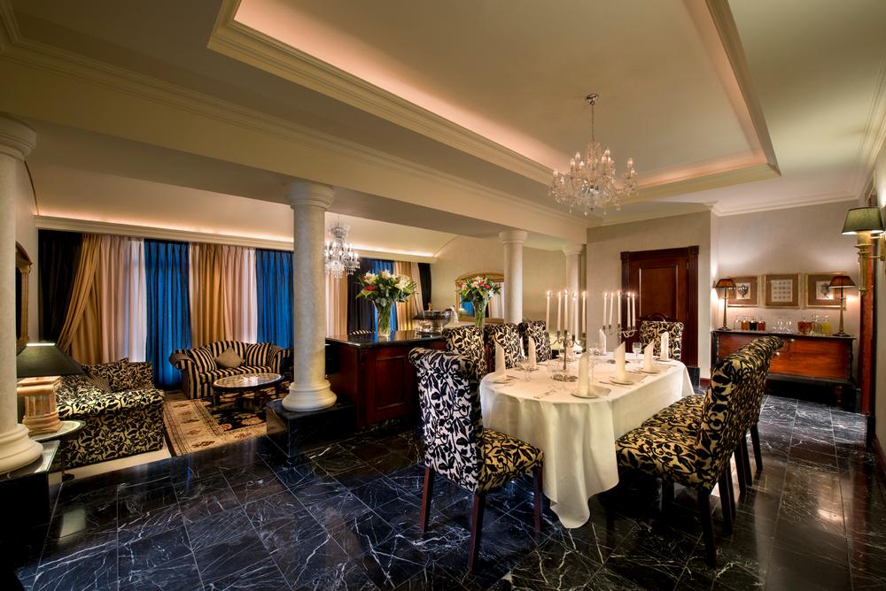 Michelangelo Hotel Presidential Suite Diningroom